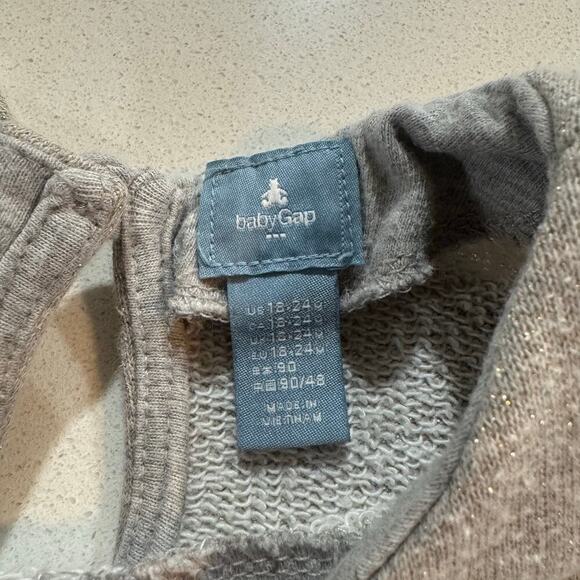 BabyGap Baby Girl 18-24M Grey Sweater Dress - Picture 5 of 6